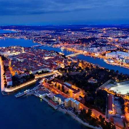 Nocleg ze śniadaniem Luxury Kadena 4*
