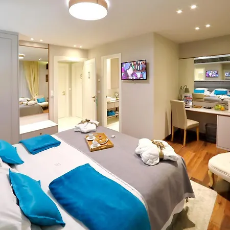 Luxury Kadena Oda ve Kahvaltı