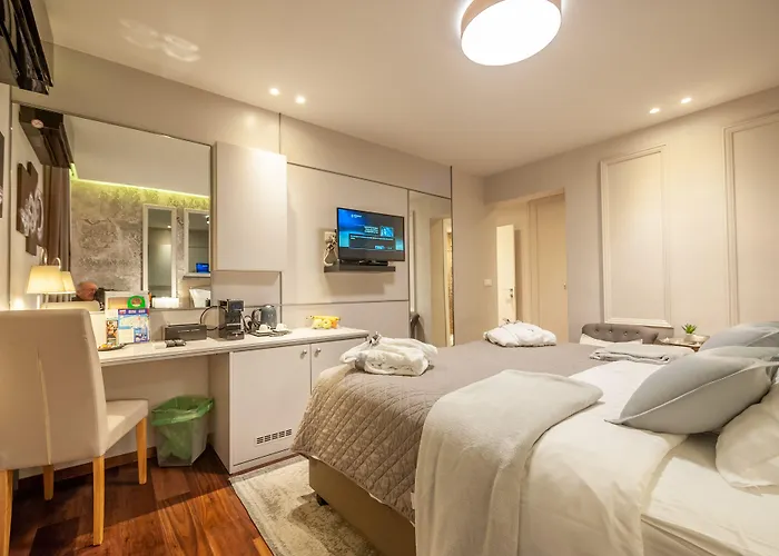 Luxury Kadena Nocleg ze śniadaniem 4*