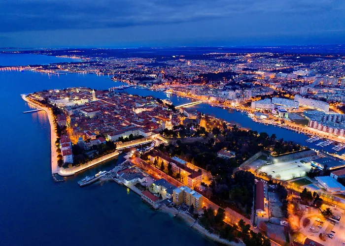 Nocleg ze śniadaniem Luxury Kadena 4*