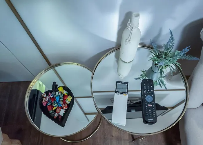 Nocleg ze śniadaniem Luxury Kadena 4*