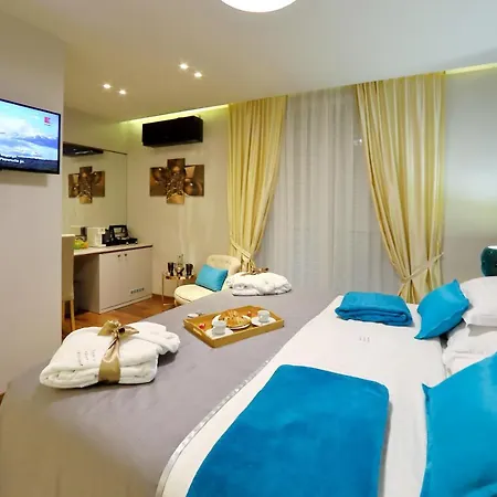 Luxury Kadena Zára